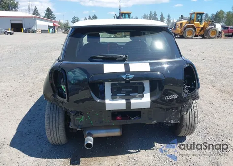 2018 Mini Hardtop Cooper/Oxford Edition from USA, damaged, VIN WMWXP5C53J2G64085